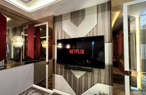 Dok Mai Villa | Luxury Pool Villa Near Airport Cinema Room number 29