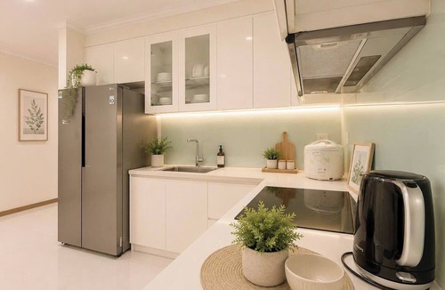 Hang Xanh Hotel | Lyshing Apartment in Vinhomes Luxury Landmark