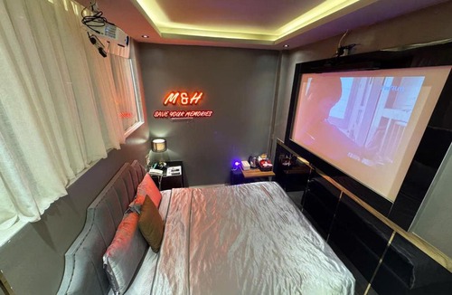 District 4 Hotel | M&H Cinema