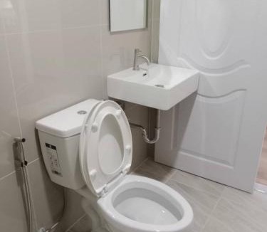 Prawet Hostel | M-Well House
