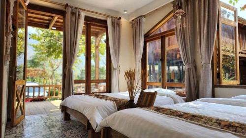 Mai Chau Hotel | Mai Chau 4 Seasons Hotel & Resort