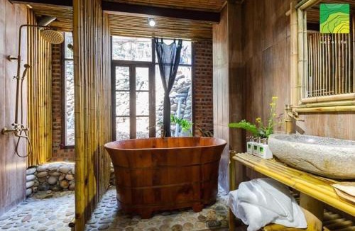 Sa Pa Bed & Breakfast | Mai Ecolife The Swing