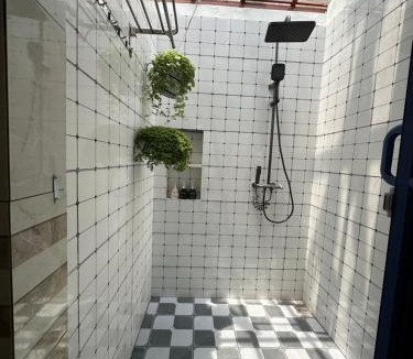 Thuy Xuan Hostel | Mai Viên Homestay & Restaurant