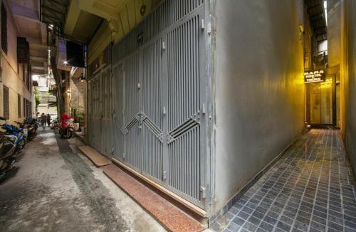 French Quarter Hostel | Mama Hostel & Rooftop Pool