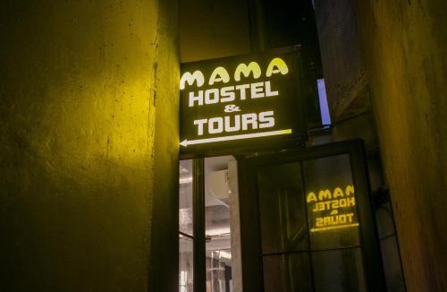 French Quarter Hostel | Mama Hostel & Rooftop Pool