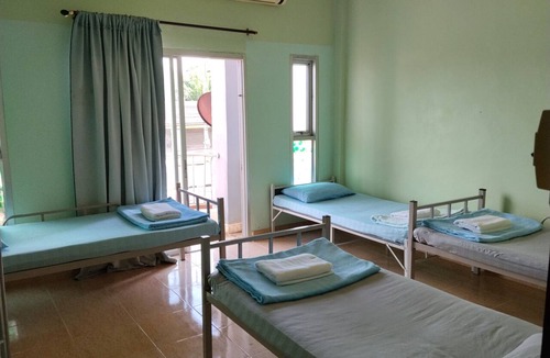 Tha Phae Hostel | Mangkonlay Hostel