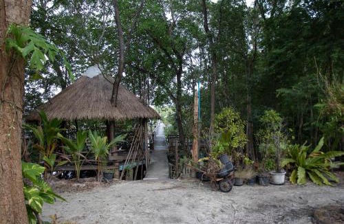 Mae Pim Villa | Mango tree อ่าวมะขามป้อม