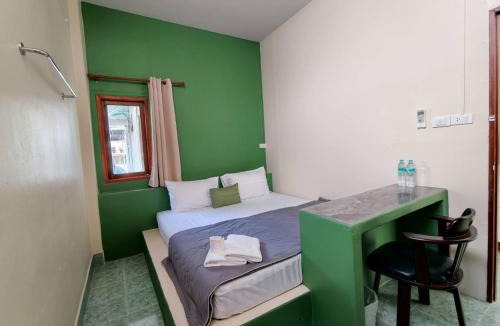 Downtown Krabi Apartment | MANITA Banyainim