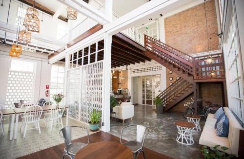 Sop Tui Hostel | Memmoth Cafe & Hostel in Lampang