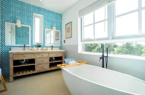 Xuyen Moc Hotel | Mia Hot Springs Pool Villa Binh Chau