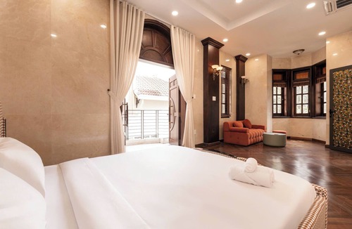 Binh Chanh Villa | Mia Riverside Villa D7 with 9 bedrooms