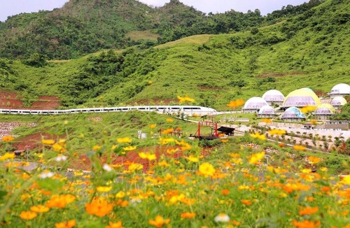 Moc Chau Hotel | Moc Chau Island - Mountain Park and Resort