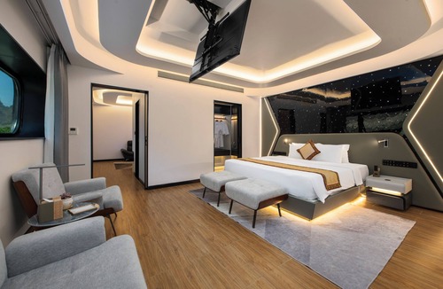 Moc Chau Hotel | Moc Chau Island - Mountain Park and Resort