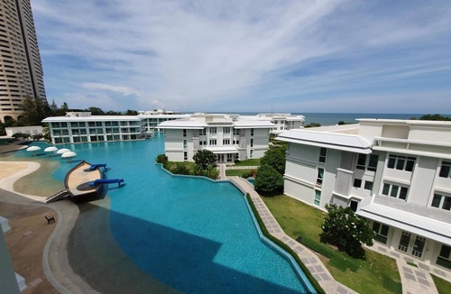Cha-am Condo | Modern 2-Bedroom Condo with Ocean and Pool Views in Cha-am