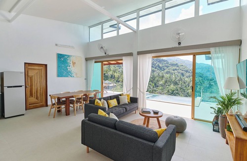 Koh Tao Villa | Modern 3BR Villa - Ocean View, Salt Pool & Jacuzzi