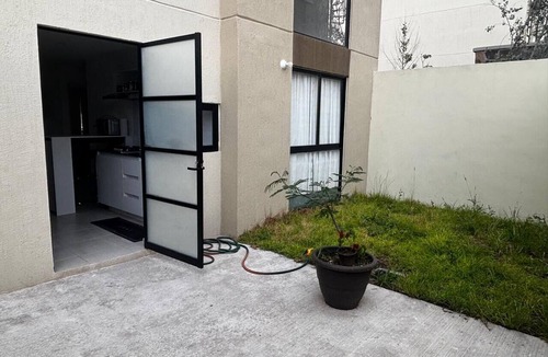 Queretaro Apartment | Modern Apartment in Querétaro | Capital Sur Residential Complex - Security | Wi-Fi - Smart TV