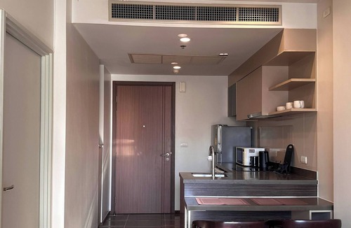 Phaya Thai Apartment | Modern & Cozy Nest 3 Mins to BTS Saphan Khwai