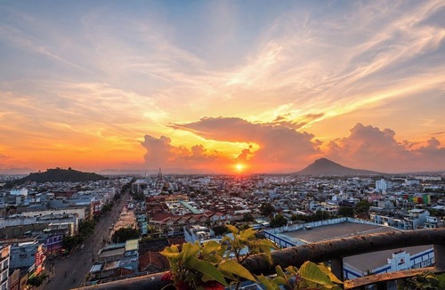 Tuy Hoa Apartment | Modern Downtown Oasis - Heart of Tuy Hoa City