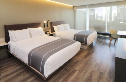 Providencia Hotel | Modern Room for a Cultural Escape Near Ibero-American Library - 2 Units
