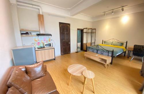 Cong Vi Apartment | Modern Studio in Ba Dinh - Near Lotte Center - Quiet Area