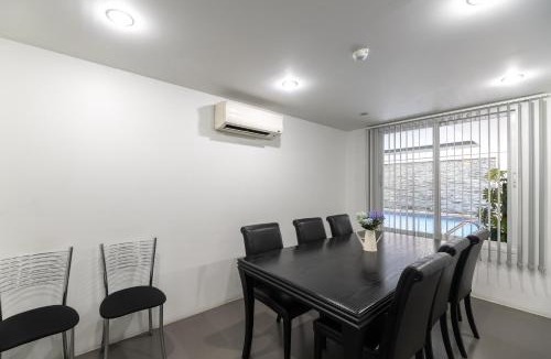 Nimman Apartment | Modern Style 1BR/Large balcony at Nimman