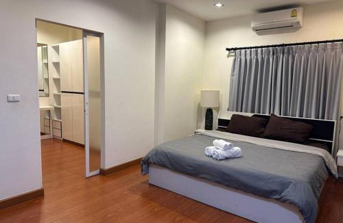 Pa Bong House | Modern Style House near Unity and ABS Int School free High Speed WIFI