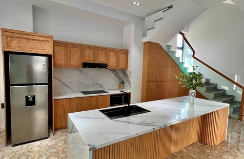 Thang Tam Villa | Modern Villa in the Heart of City with pool, karaoke, parking