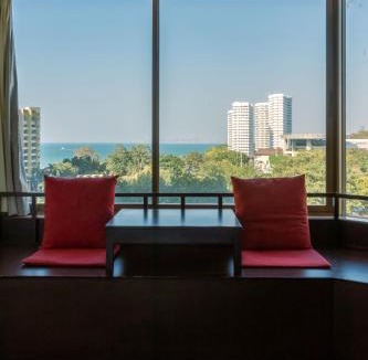 Pratumnak Hill Hotel | Mountain Beach Resort & Convention Center
