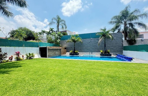 Lomas de Cocoyoc House | VACATION FAMILY HOME, MODERN HIMALAYA II