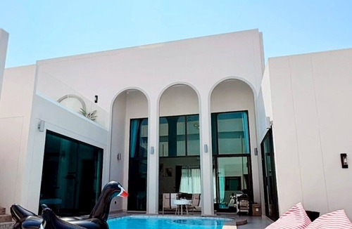 Cha-am Villa | Nacha Pool Villa Cha-am Relax, have a comfortable day, in a warm and cozy style,