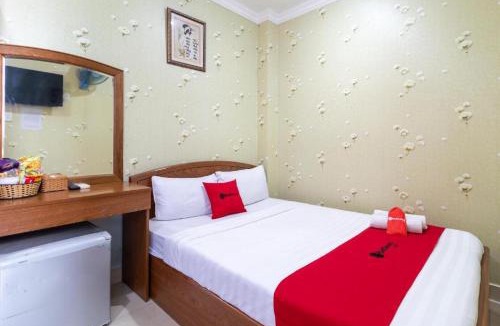 Phu Nhuan Apartment | Nam Bắc Hotel - 206 Phan Đăng Lưu, Q.Phú Nhuận - by Bay Luxury