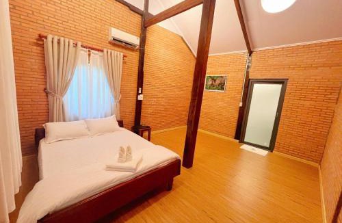 Nam Cat Tien Hotel | Nam Cat Tien Riverside Retreat