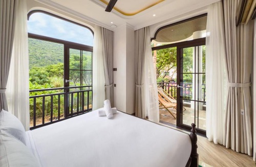 Tho Quang Beach Hotel | Natalie Indochine Mountain Villa Da Nang by Haviland
