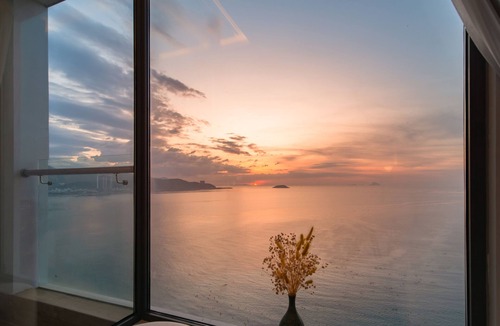 Vinh Hai Hotel | Navada Beach Hotel