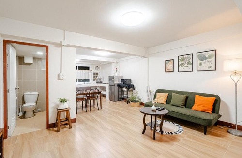 Su Thep Villa | Near the old town Japanese style 2 bedrooms cooking allowed best choice for travel free parking near the old town near Nimman Road free airport pick up over 1 week reservation