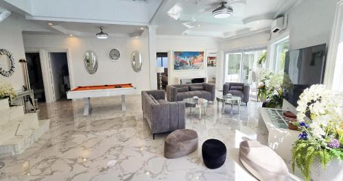 South Pattaya Villa | NEBULAND Luxury Pool Villa Pattaya Walking Street