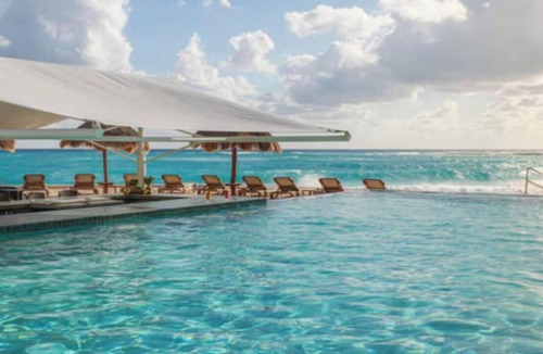 Zona Hotelera Resort | NEW YEAR'S WEEK in Cancun - Ocean View Westin Studio - Dec 27–Jan 2 - Sleeps 4