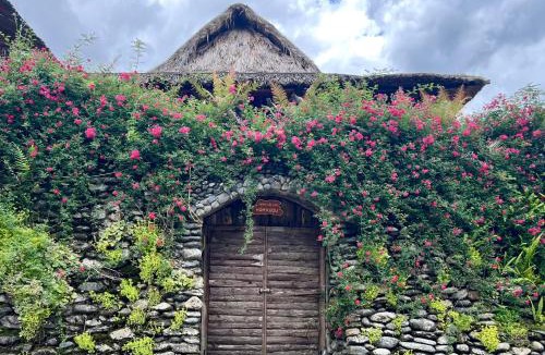 Sa Pa Hotel | Ngũ Chỉ Sơn Trekking Sapa Homestay Local Experience