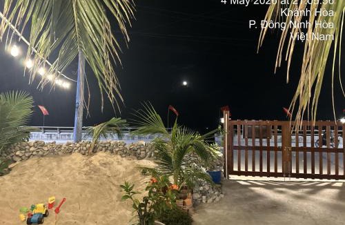 Ninh Hoa House | NHÀ BÊN BIỂN Homestay - DỐC LẾT