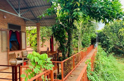 Quan Tom House | Nhà Nghỉ Vượn Hót