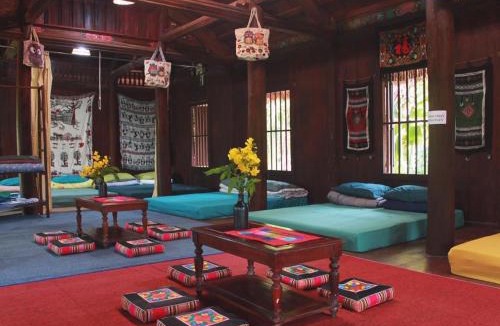 Ba Vi Ski Chalet | Nhà sàn Mường