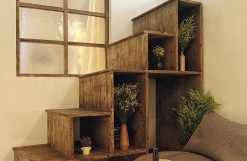 Hai Ba Trung Apartment | Nhem - Street view rustic WOODEN HOME at the heart of Hanoi