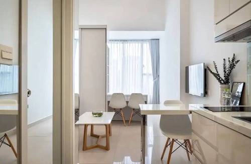 Bach Dang Riverside House | Nice Studio Free Pool & Gym @ Rivergate D4