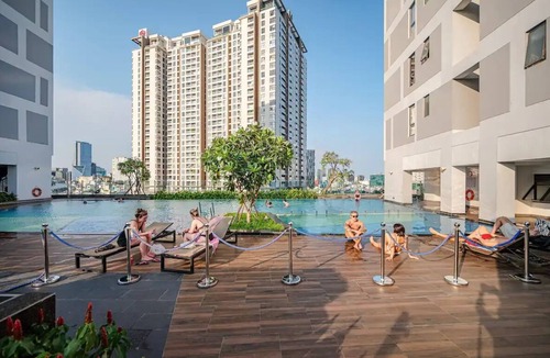 Bach Dang Riverside House | Nice Studio Free Pool & Gym @ Rivergate D4
