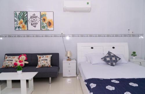 Long Xuyen House | Nina Homestay - Phòng ban công view sông