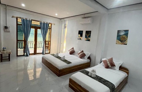 Nong Khiaw House | Nongkhaiw Hostel