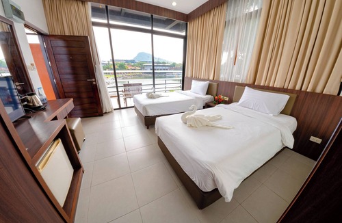 Na Chom Thian Resort | Nongnooch Lakeside Pattaya