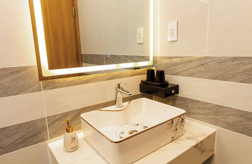 Phuoc Thien Hotel | Nova Hotel Nhon Trach