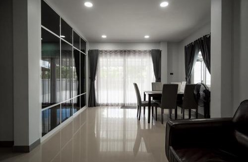 Khlong Hae House | NS House Hatyai Spacious 3BR Family House near Khlong Hae Floating Market