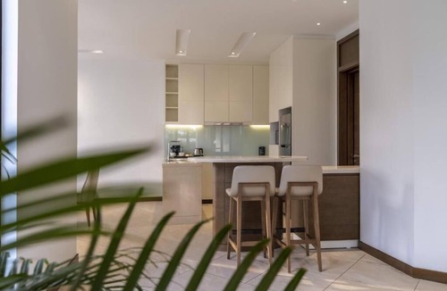Bai Chay Resort | Oakwood Ha Long